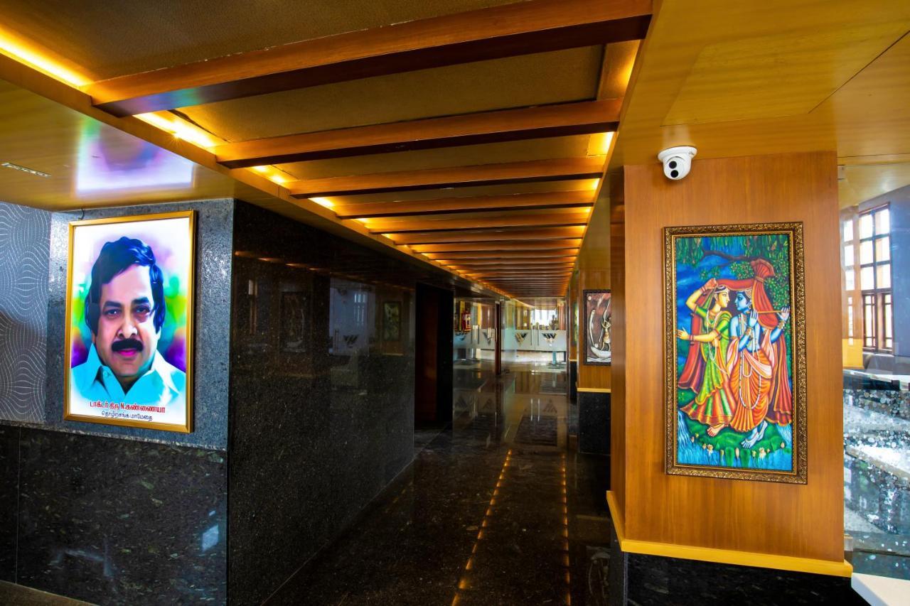 Hotel Vijayarani 3*