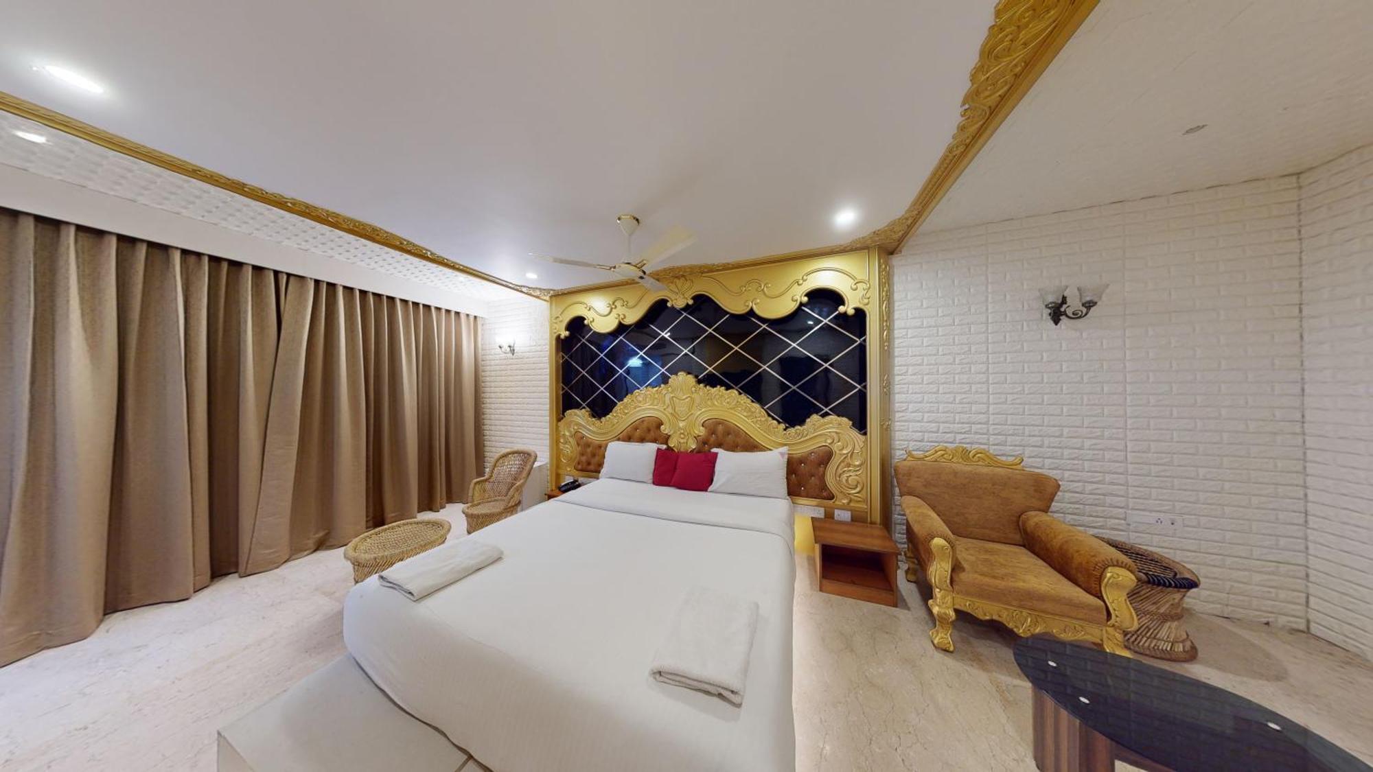 Hotel Vijayarani 3*